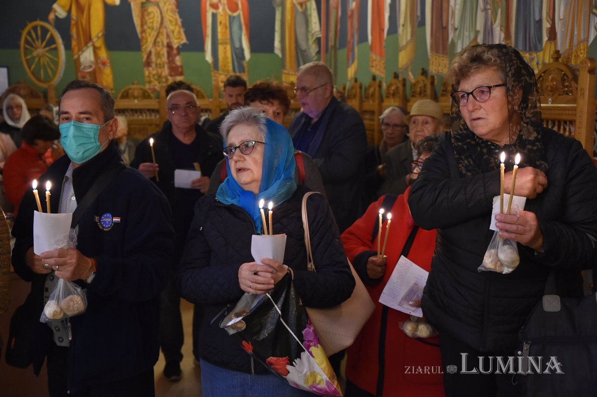 Biserica „Sfânta Vineri” din Capitală și-a cinstit ocrotitoarea 229894