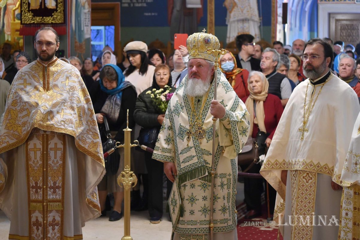 Biserica „Sfânta Vineri” din Capitală și-a cinstit ocrotitoarea 229898