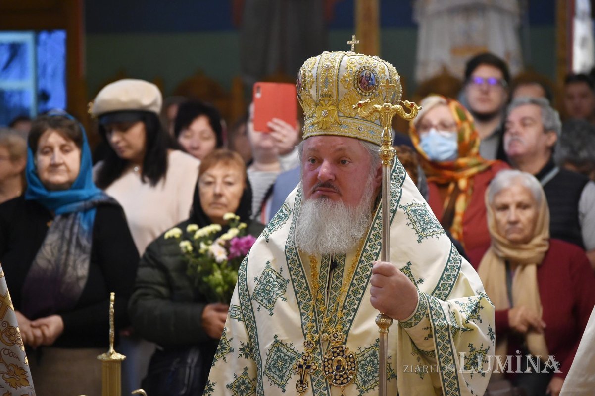 Biserica „Sfânta Vineri” din Capitală și-a cinstit ocrotitoarea 229900