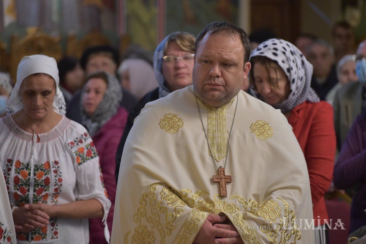 Biserica „Sfânta Vineri” din Capitală și-a cinstit ocrotitoarea 229903