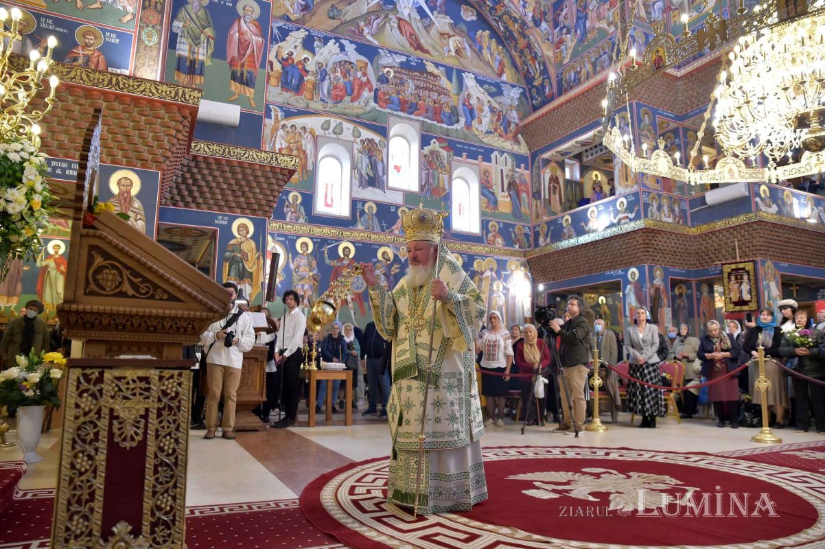 Biserica „Sfânta Vineri” din Capitală și-a cinstit ocrotitoarea 229909