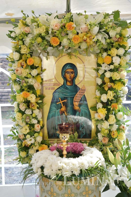 Biserica „Sfânta Vineri” din Capitală și-a cinstit ocrotitoarea 229919