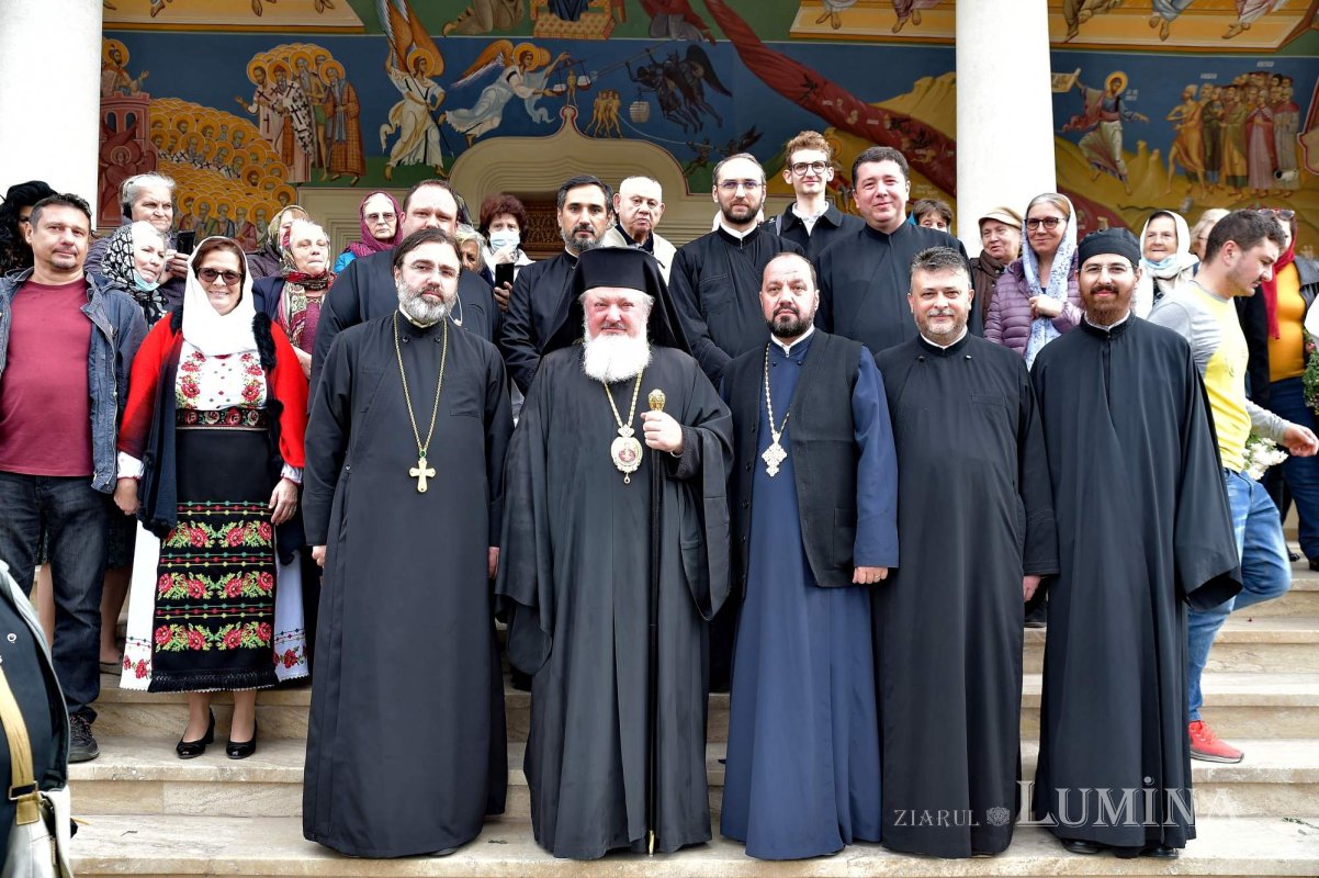 Biserica „Sfânta Vineri” din Capitală și-a cinstit ocrotitoarea 229930