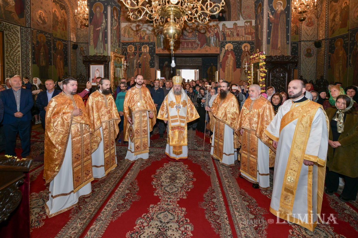 Zi de hram la mănăstirea ilfoveană Samurcășești 229943