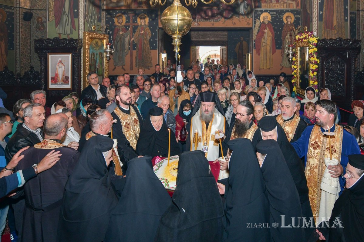 Zi de hram la mănăstirea ilfoveană Samurcășești 229970