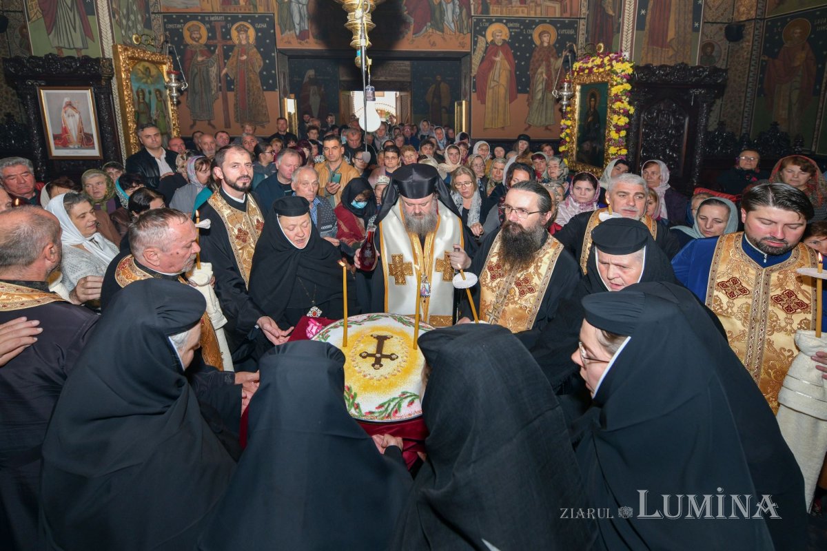 Zi de hram la mănăstirea ilfoveană Samurcășești 229971