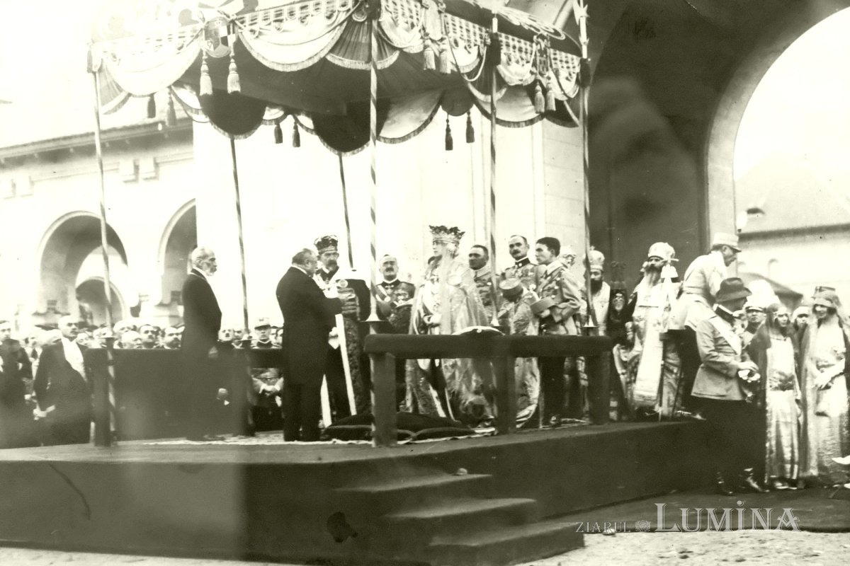 Încoronarea de la Alba Iulia, un ceremonial de fast neo‑bizantin 229990