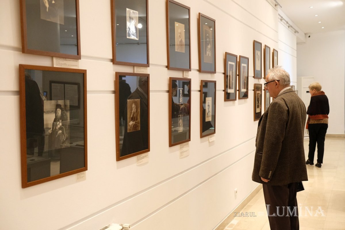 Încoronarea de la Alba Iulia, un ceremonial de fast neo‑bizantin 229994