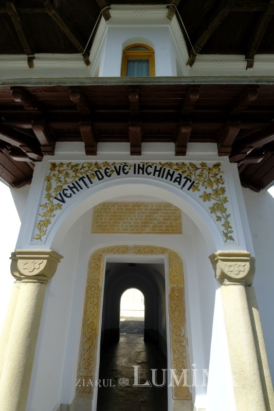 „Rugăciunea ține lumea” 230372