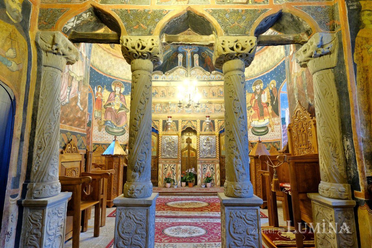 „Rugăciunea ține lumea” 230380