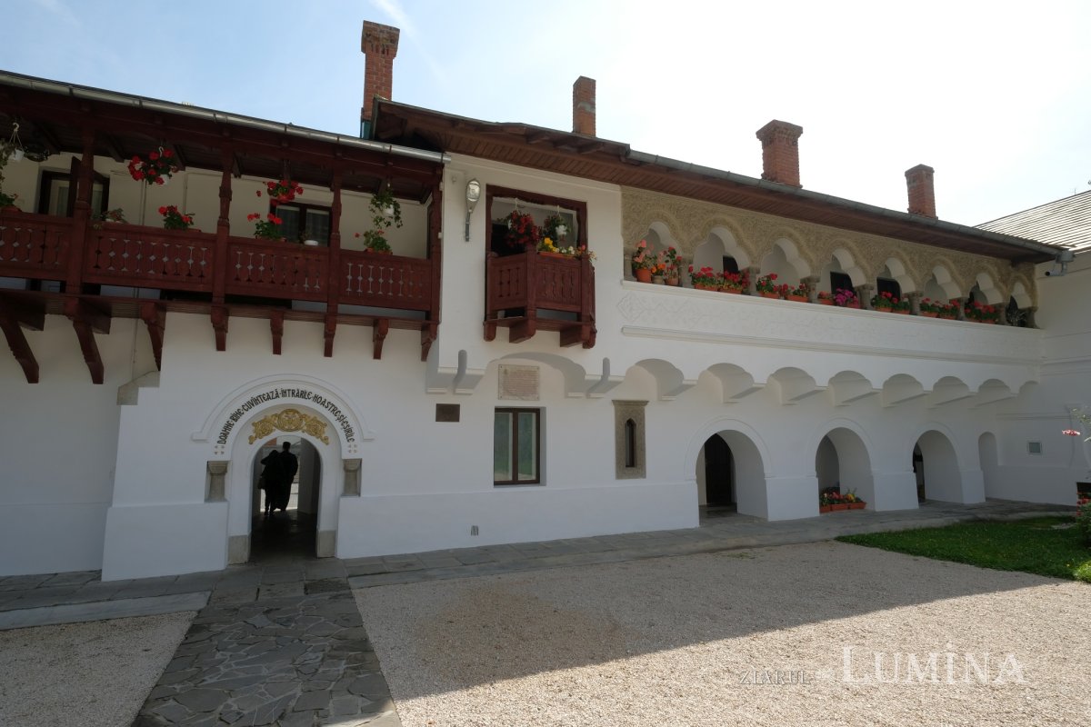 „Rugăciunea ține lumea” 230386