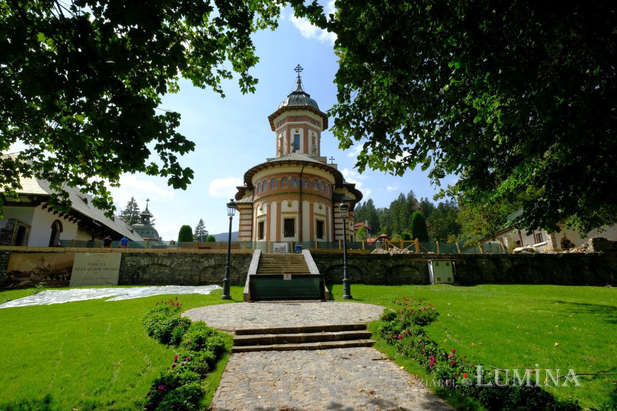 „Rugăciunea ține lumea” 230393