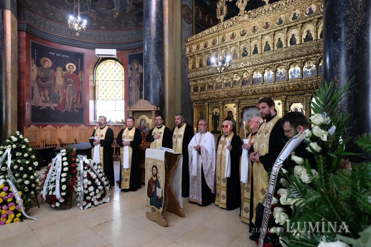 Un protector al operei lui Eminescu și un promotor al literaturii române - academicianul Eugen Simion (1933-2022) 230746
