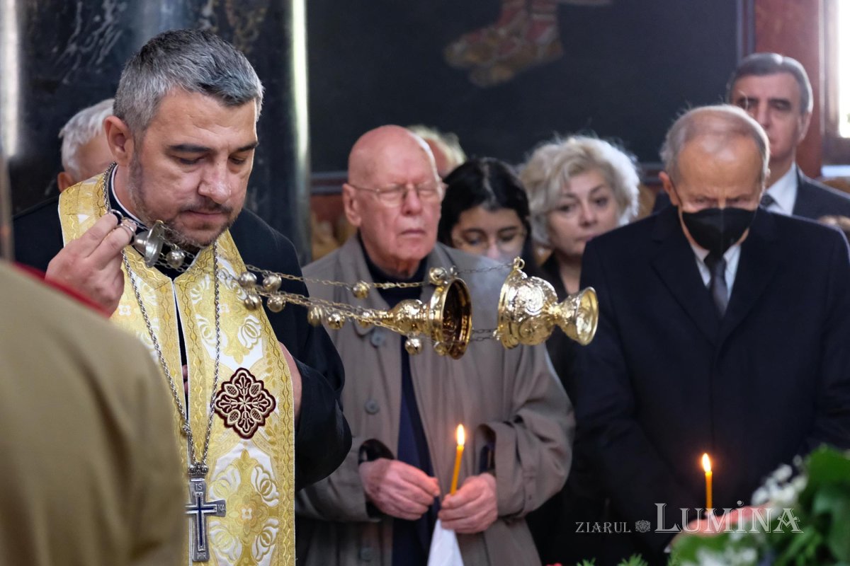 Un protector al operei lui Eminescu și un promotor al literaturii române - academicianul Eugen Simion (1933-2022) 230750