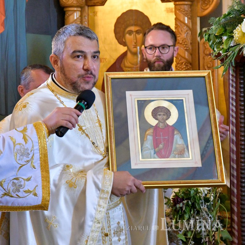 Patriarhul României a resfinţit biserica istorică a parohiei ilfovene Mierlari 230894