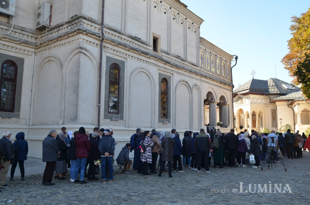 Primii închinători la Sfântul Cuvios Dimitrie cel Nou, Ocrotitorul Bucureștilor 230826