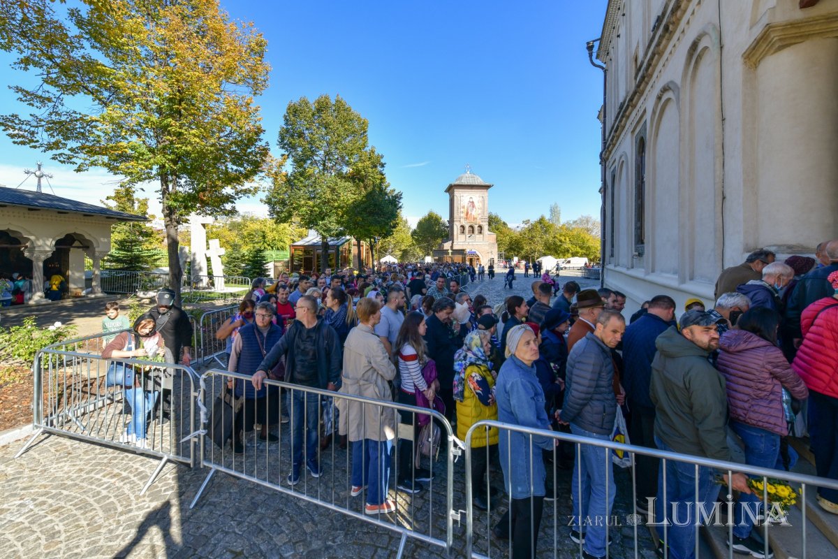 Primii închinători la Sfântul Cuvios Dimitrie cel Nou, Ocrotitorul Bucureștilor 230843