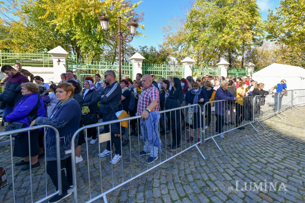 Primii închinători la Sfântul Cuvios Dimitrie cel Nou, Ocrotitorul Bucureștilor 230853