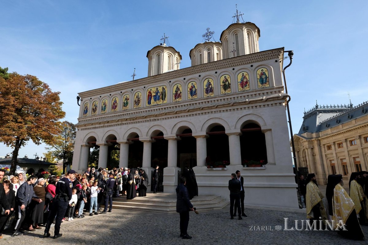 Procesiunea „Calea Sfinților”, bucurie a reîntâlnirii pelerinilor 231041