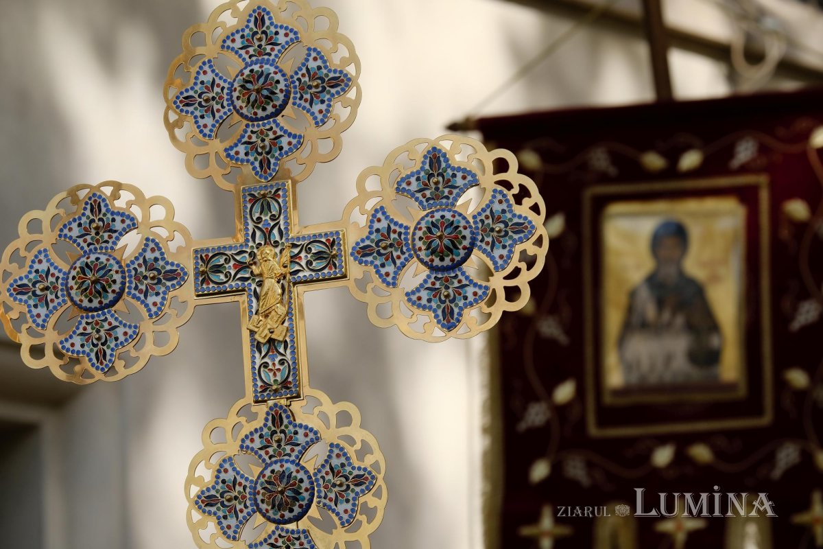 Procesiunea „Calea Sfinților”, bucurie a reîntâlnirii pelerinilor 231043