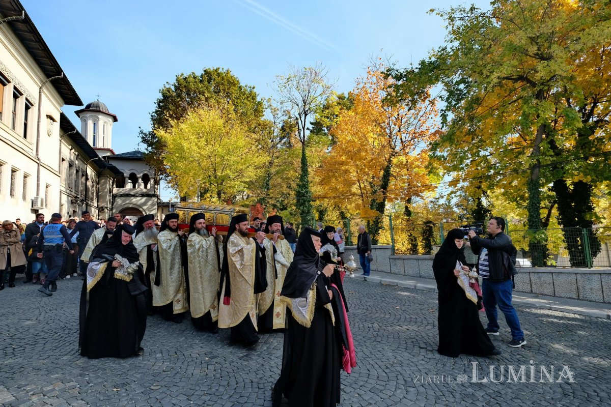Procesiunea „Calea Sfinților”, bucurie a reîntâlnirii pelerinilor 231048