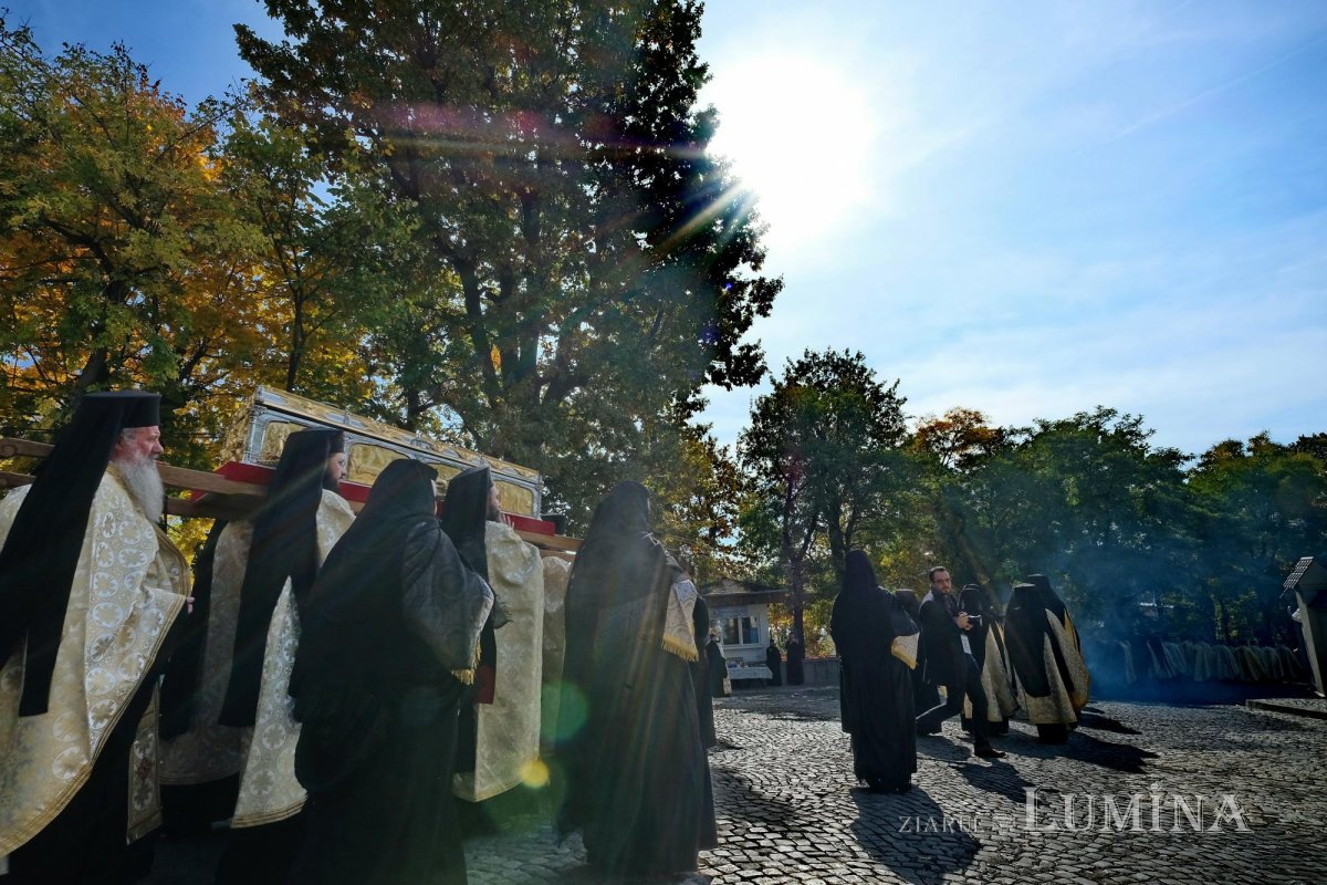 Procesiunea „Calea Sfinților”, bucurie a reîntâlnirii pelerinilor 231049