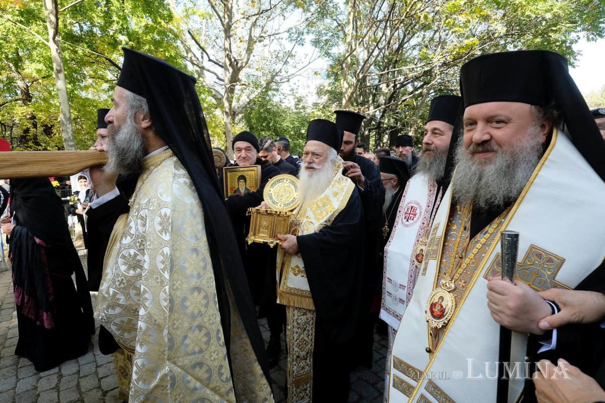 Procesiunea „Calea Sfinților”, bucurie a reîntâlnirii pelerinilor 231070