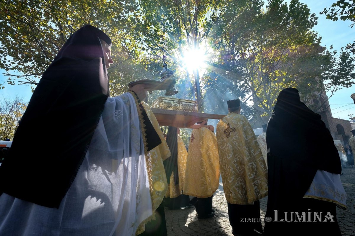 Procesiunea „Calea Sfinților”, bucurie a reîntâlnirii pelerinilor 231075