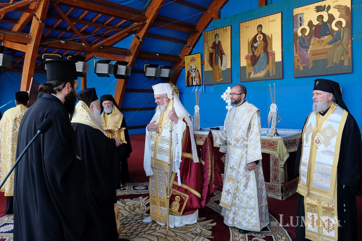 Procesiunea „Calea Sfinților”, bucurie a reîntâlnirii pelerinilor 231079