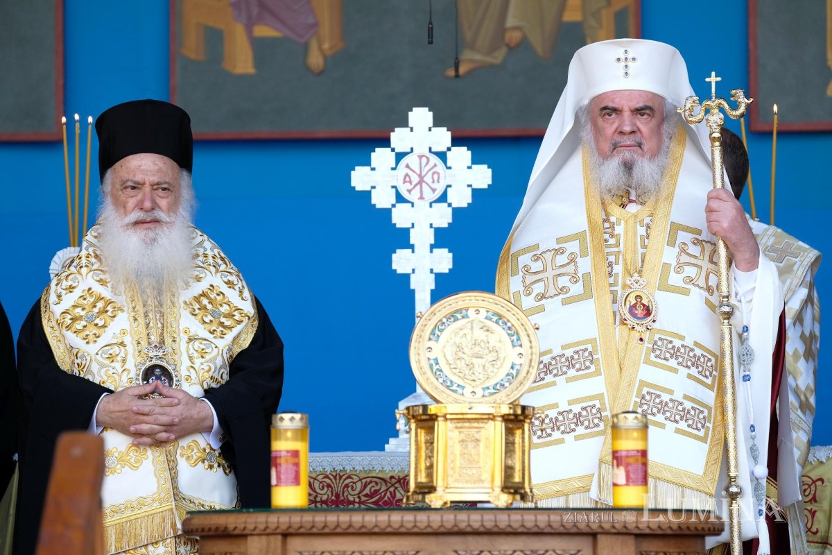 Procesiunea „Calea Sfinților”, bucurie a reîntâlnirii pelerinilor 231084