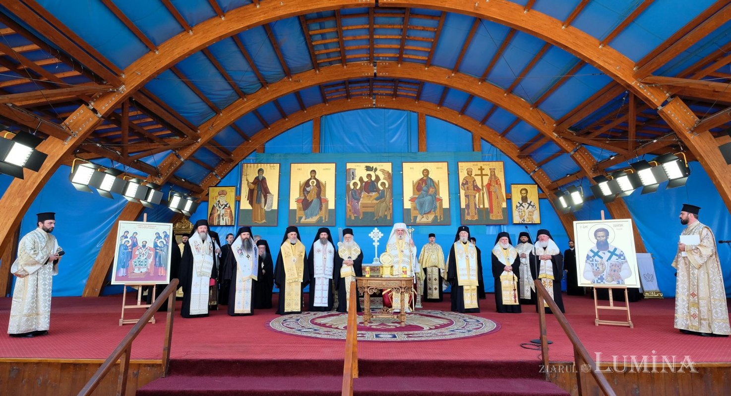 Procesiunea „Calea Sfinților”, bucurie a reîntâlnirii pelerinilor 231086