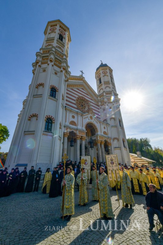 Procesiunea „Calea Sfinților”, bucurie a reîntâlnirii pelerinilor 231102