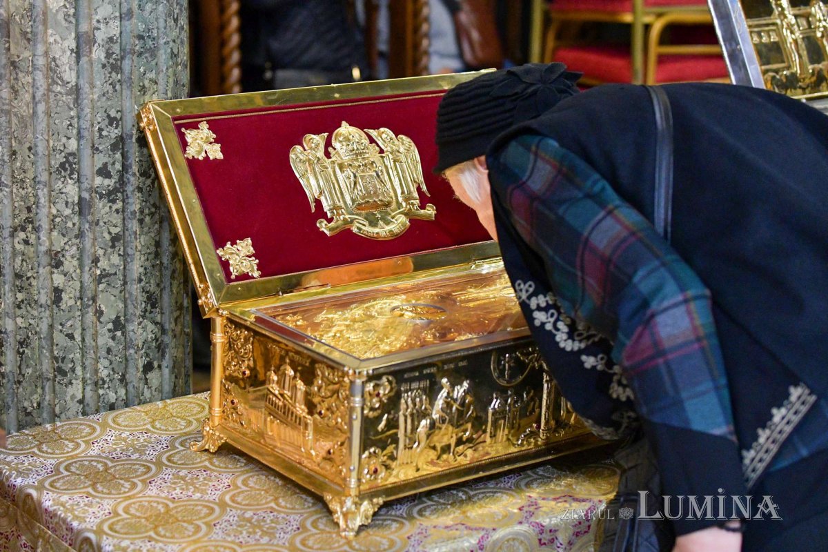 Procesiunea „Calea Sfinților”, bucurie a reîntâlnirii pelerinilor 231103