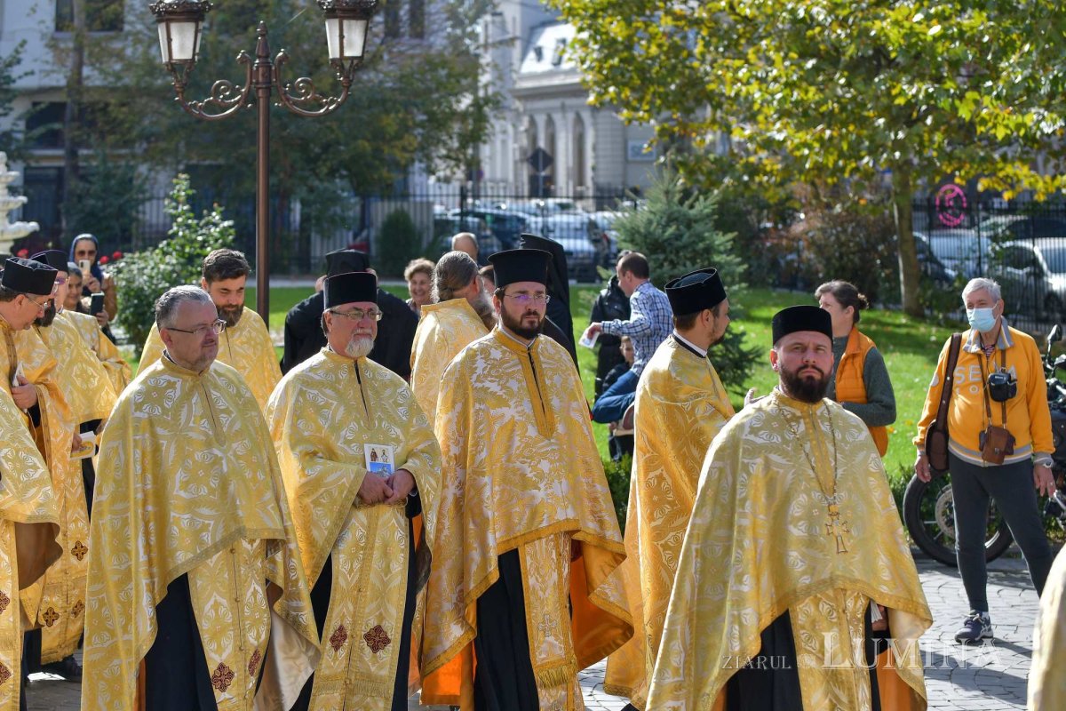 Procesiunea „Calea Sfinților”, bucurie a reîntâlnirii pelerinilor 231115