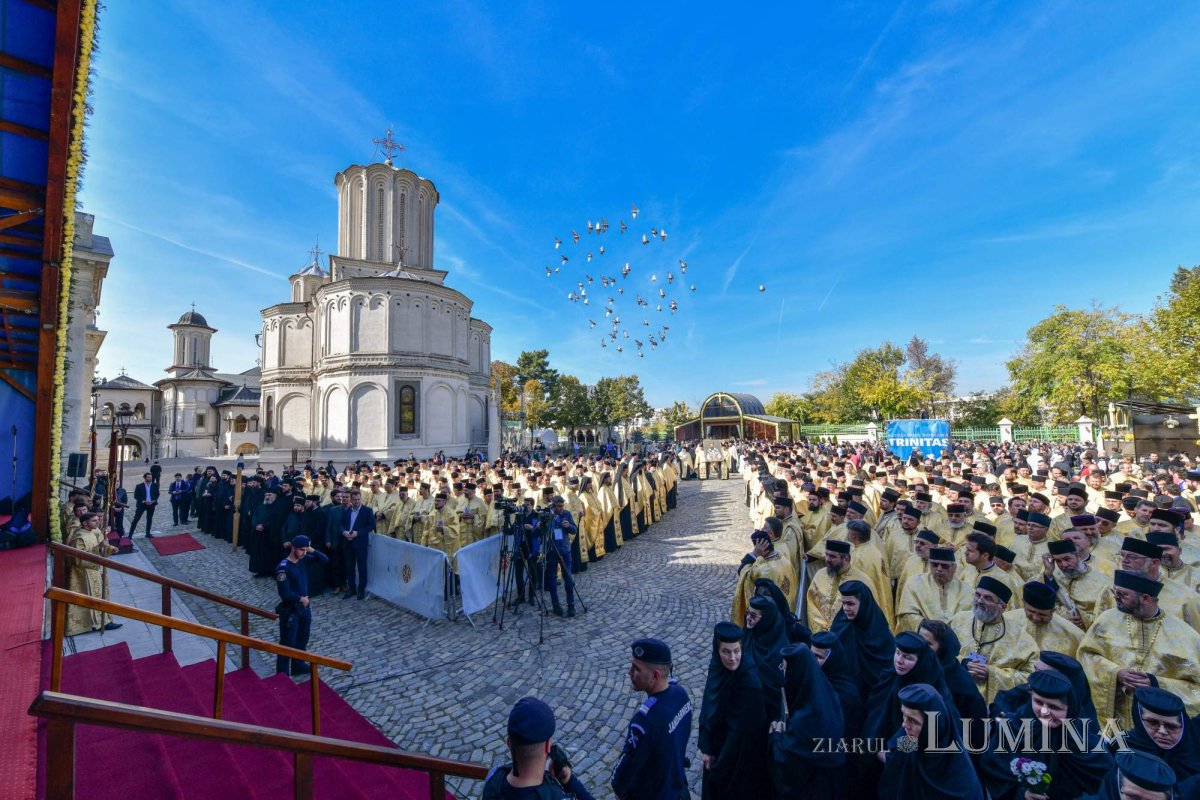Procesiunea „Calea Sfinților”, bucurie a reîntâlnirii pelerinilor 231146