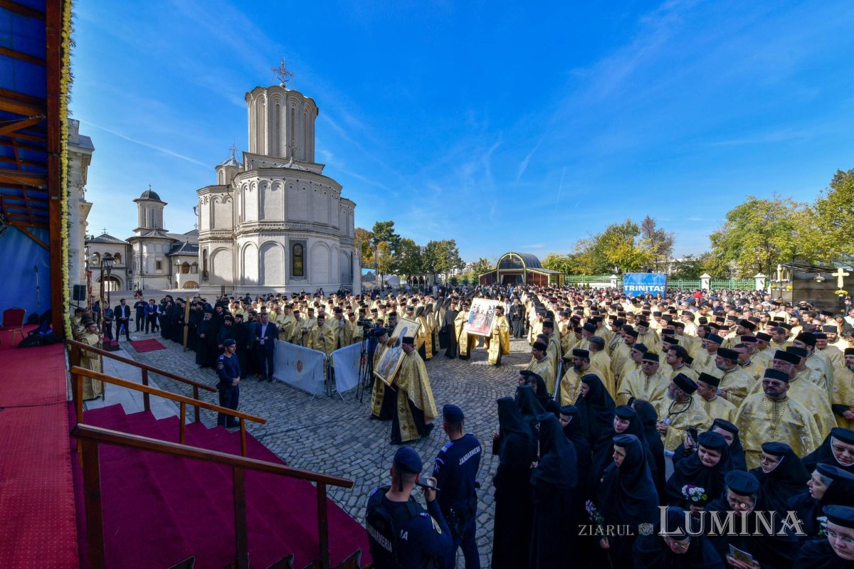 Procesiunea „Calea Sfinților”, bucurie a reîntâlnirii pelerinilor 231148