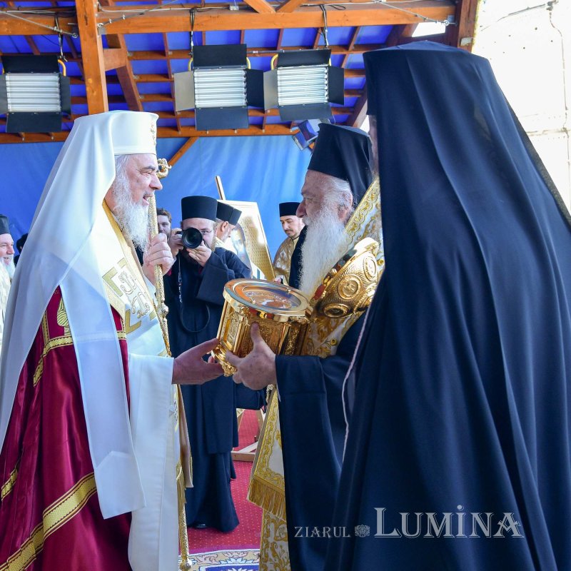 Procesiunea „Calea Sfinților”, bucurie a reîntâlnirii pelerinilor 231151
