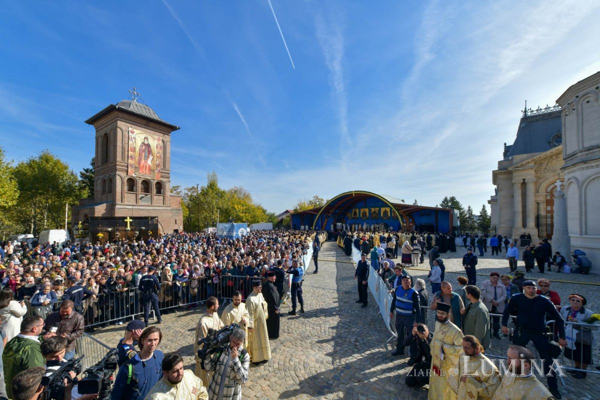 Procesiunea „Calea Sfinților”, bucurie a reîntâlnirii pelerinilor 231157