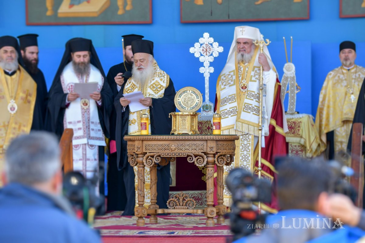 Procesiunea „Calea Sfinților”, bucurie a reîntâlnirii pelerinilor 231159