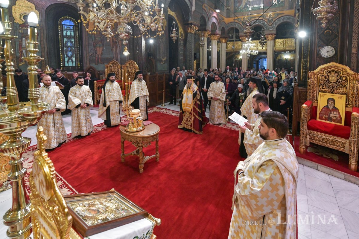 Slujba Privegherii pentru Sfântul Grigorie Palama la Catedrala Patriarhală 231211