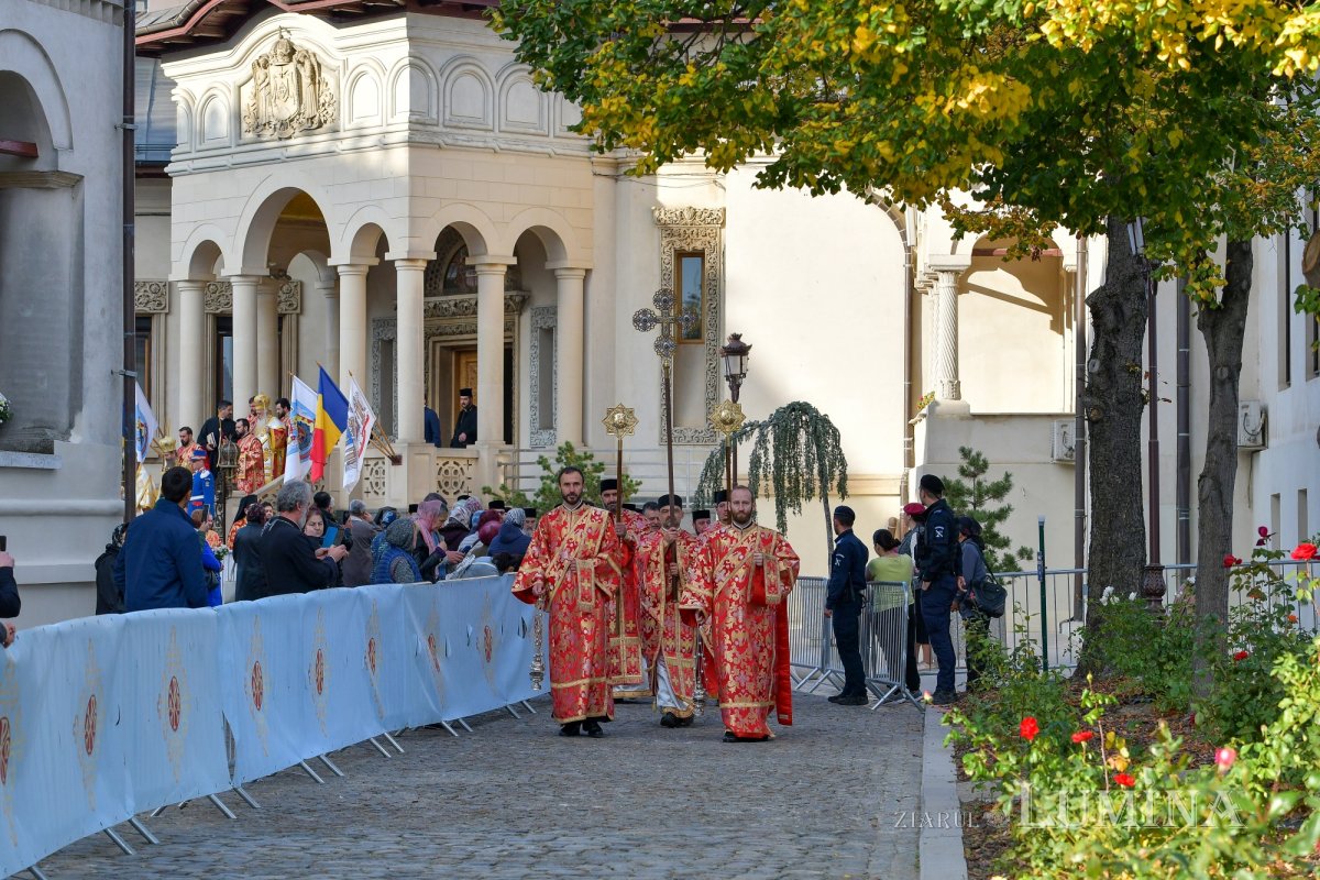 „Minunile și recunoașterea sa se răspândesc până în zilele noastre” 231598