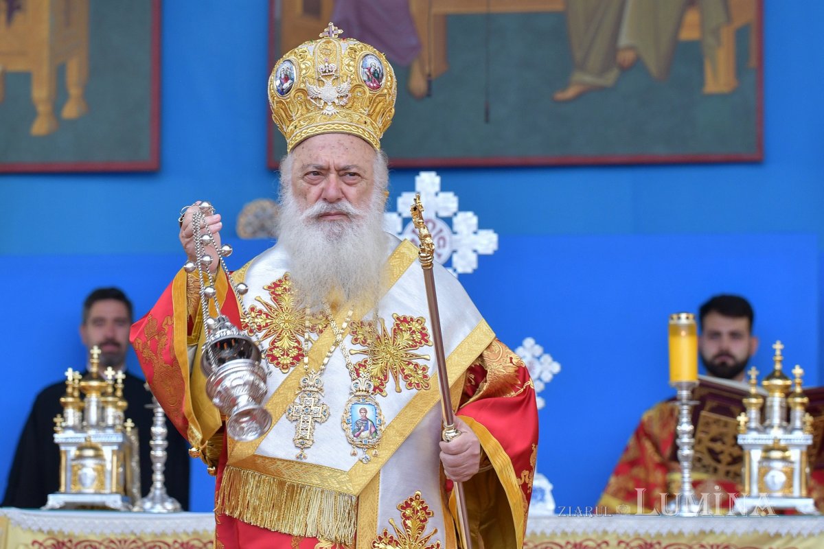 „Minunile și recunoașterea sa se răspândesc până în zilele noastre” 231615