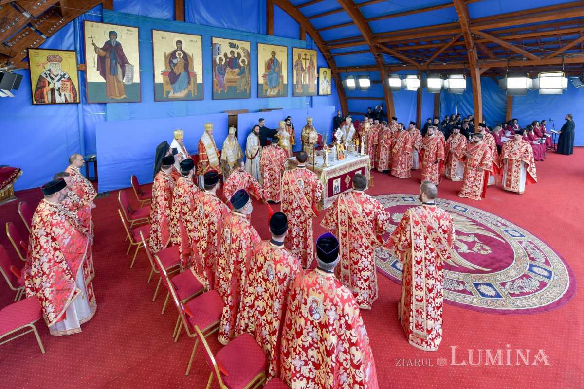 „Minunile și recunoașterea sa se răspândesc până în zilele noastre” 231618