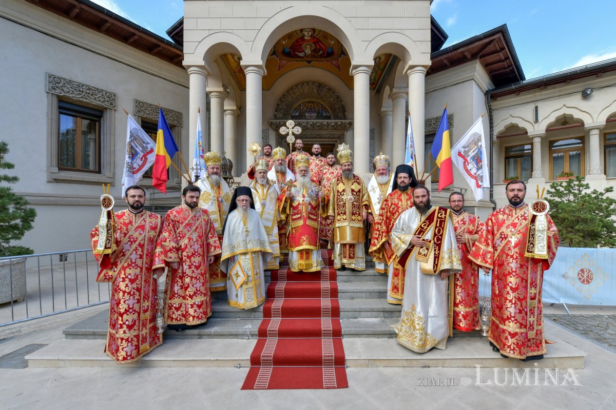 „Minunile și recunoașterea sa se răspândesc până în zilele noastre” 231678