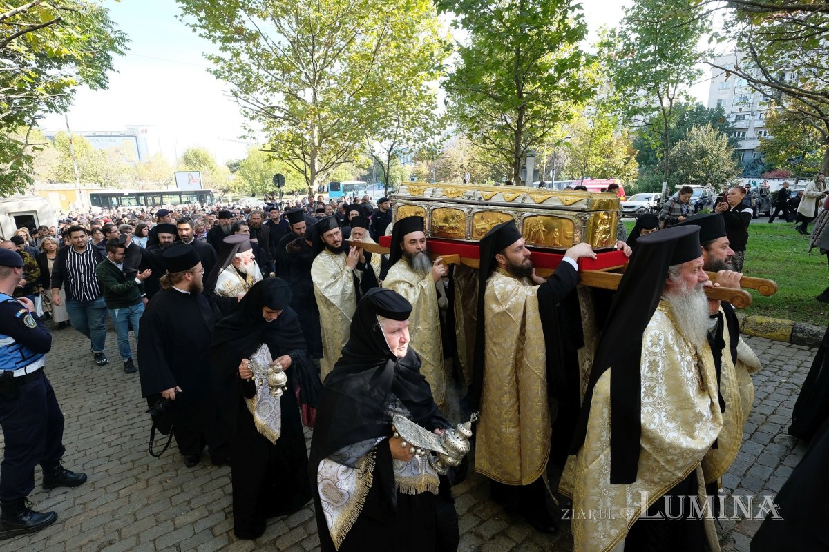 Lucrarea minunată a Sfântului Ocrotitor al Bucureștilor 231723