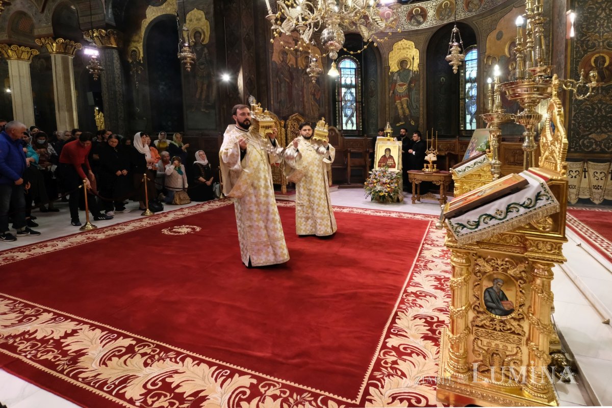 Primul Mitropolit al Țării Românești, cinstit la Catedrala Patriarhală 232015