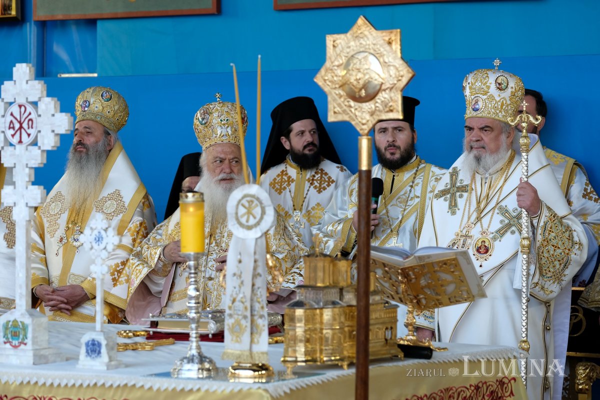 Sărbătoarea Ocrotitorului Bucureștilor pe Colina Patriarhiei 231830