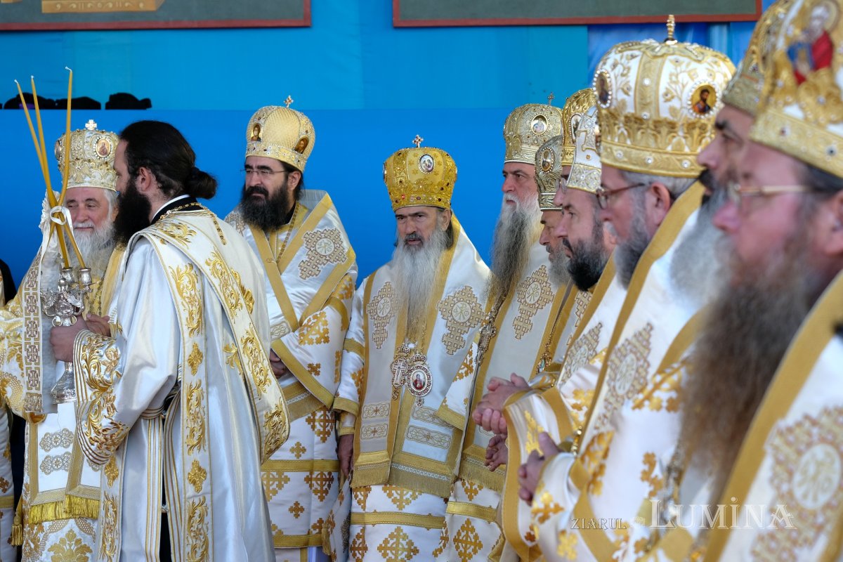 Sărbătoarea Ocrotitorului Bucureștilor pe Colina Patriarhiei 231834