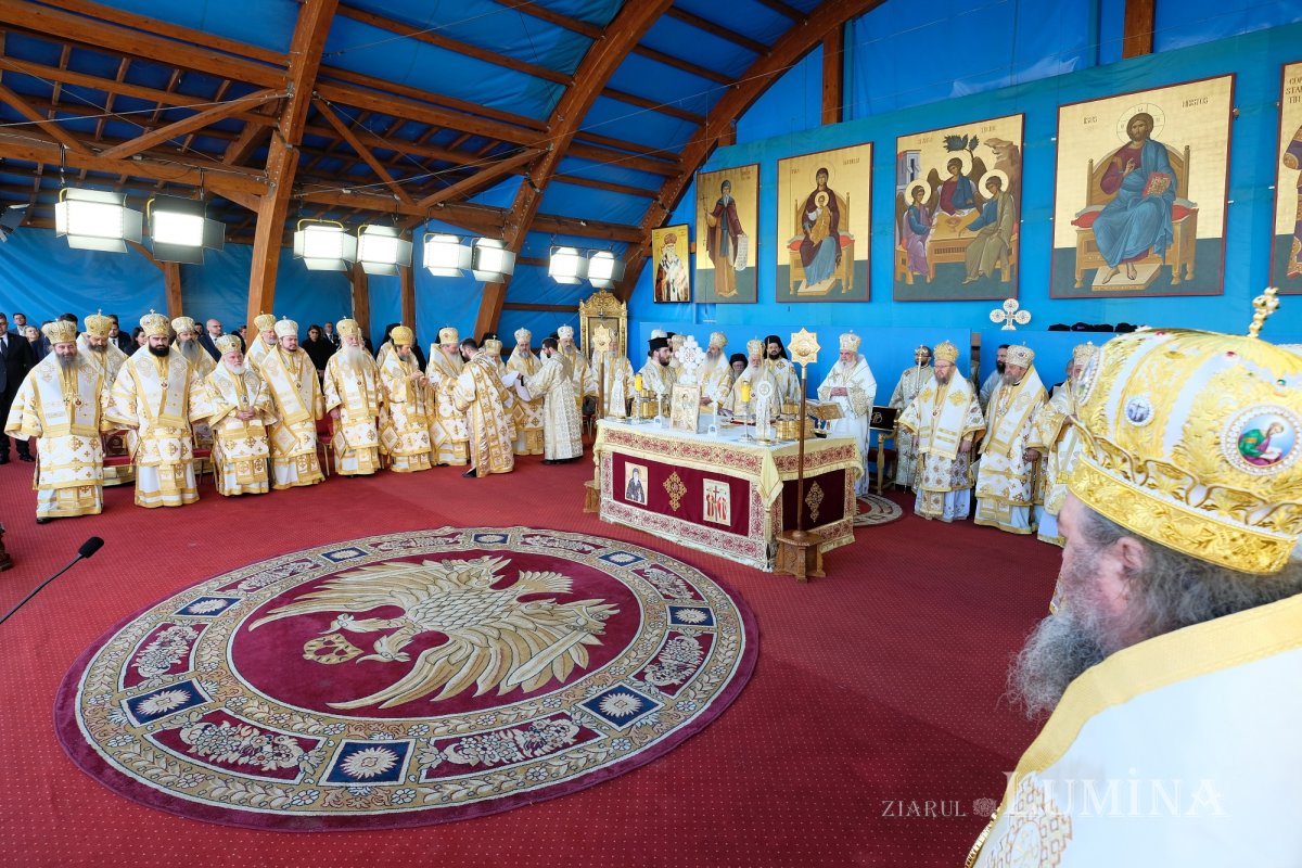 Sărbătoarea Ocrotitorului Bucureștilor pe Colina Patriarhiei 231836