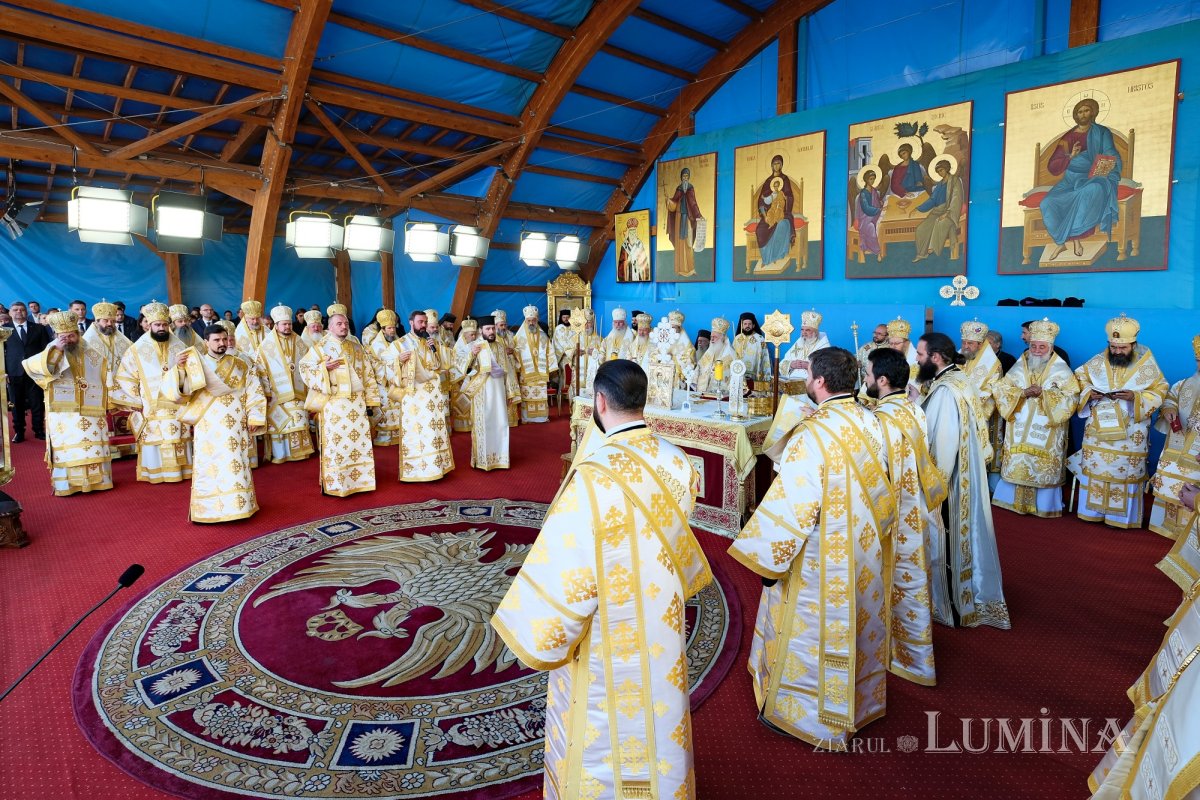 Sărbătoarea Ocrotitorului Bucureștilor pe Colina Patriarhiei 231839